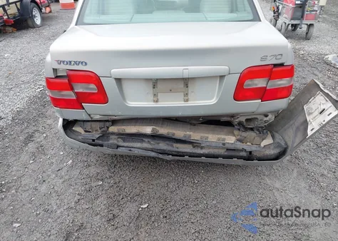 2000 Volvo S70 Se z USA, uszkodzony, nr VIN YV1LS61J7Y2646907